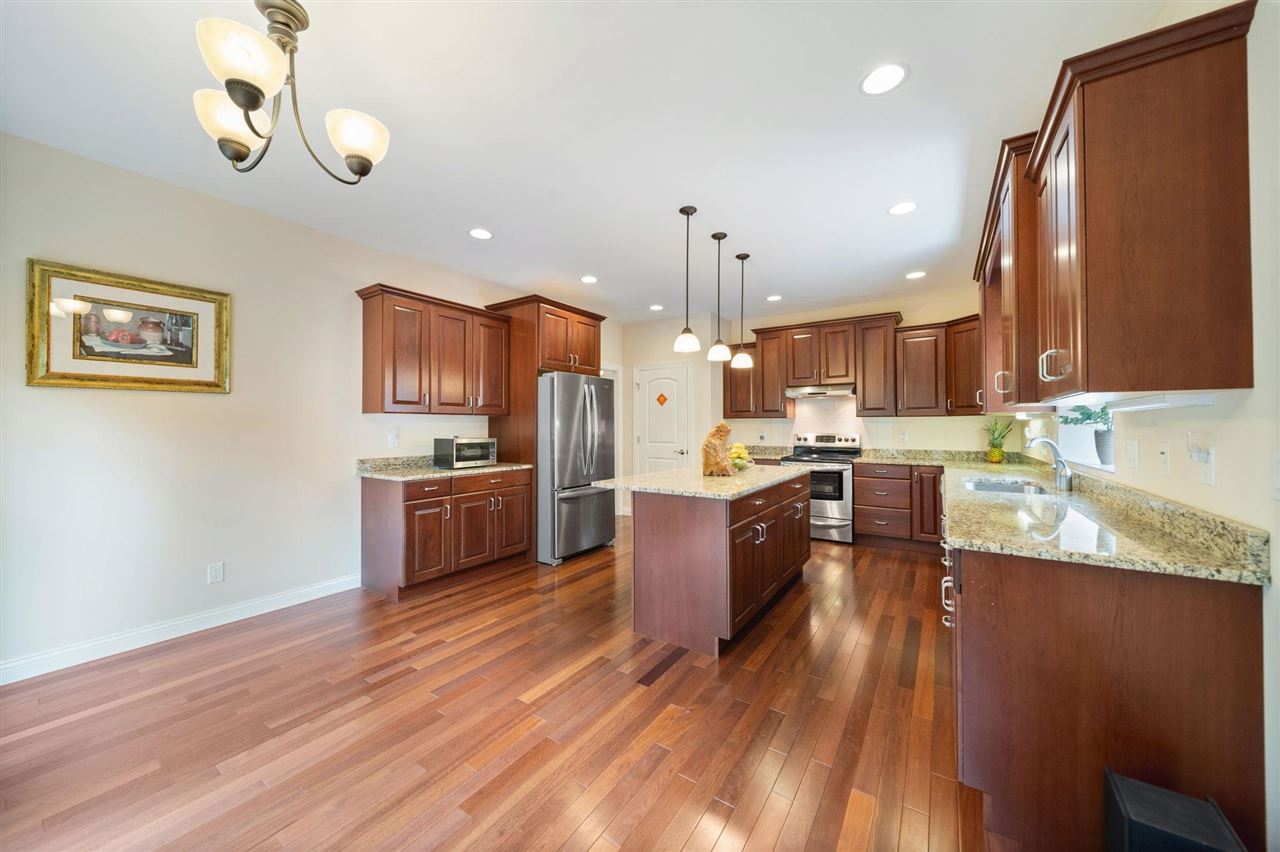 119 Richards Street Iowa City IA 52246