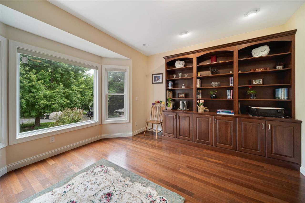 119 Richards Street Iowa City IA 52246