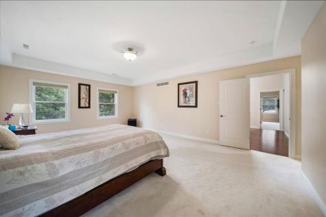 119 Richards Street Iowa City IA 52246