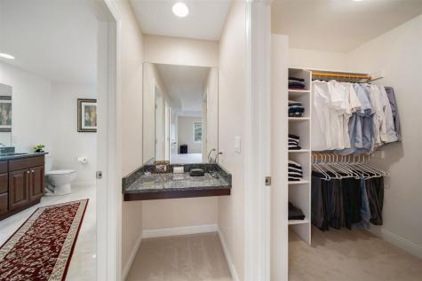 119 Richards Street Iowa City IA 52246