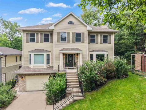 119 Richards Street Iowa City IA 52246