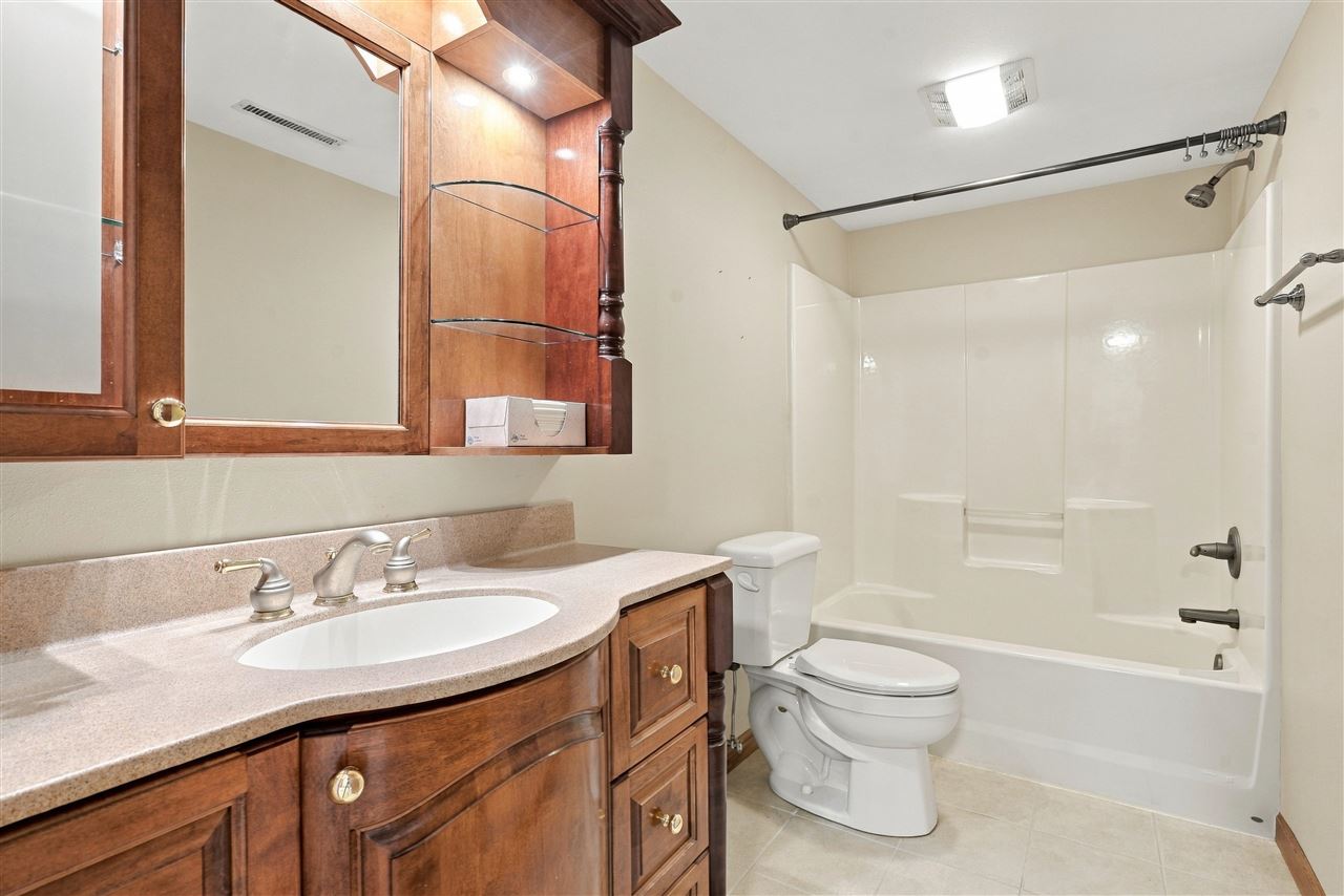 6830 Flint Rock Court Marion IA 52302