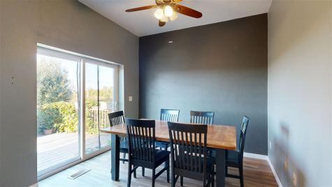 60 Goldfinch Circle Iowa City IA 52245-4120