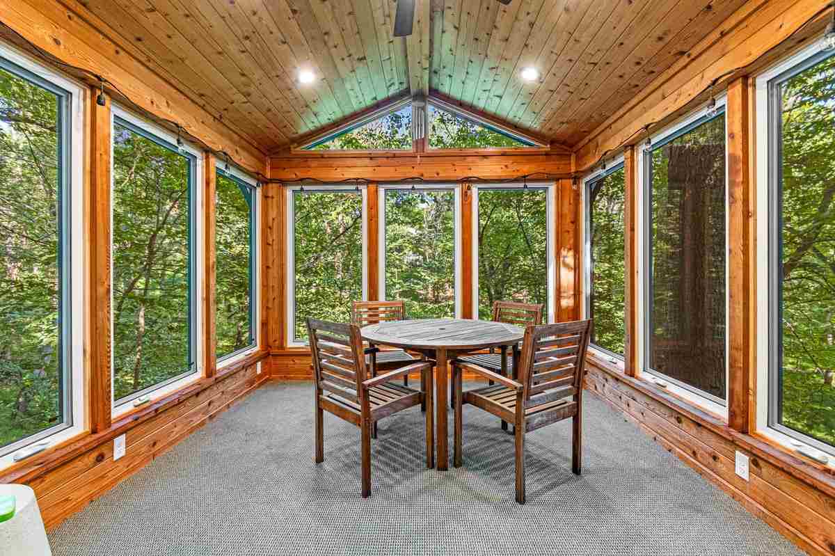 7 The Woods Iowa City IA 52240