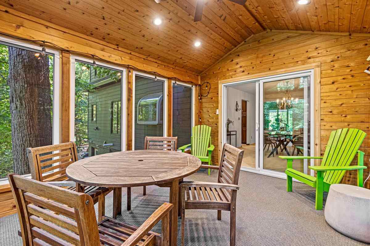 7 The Woods Iowa City IA 52240