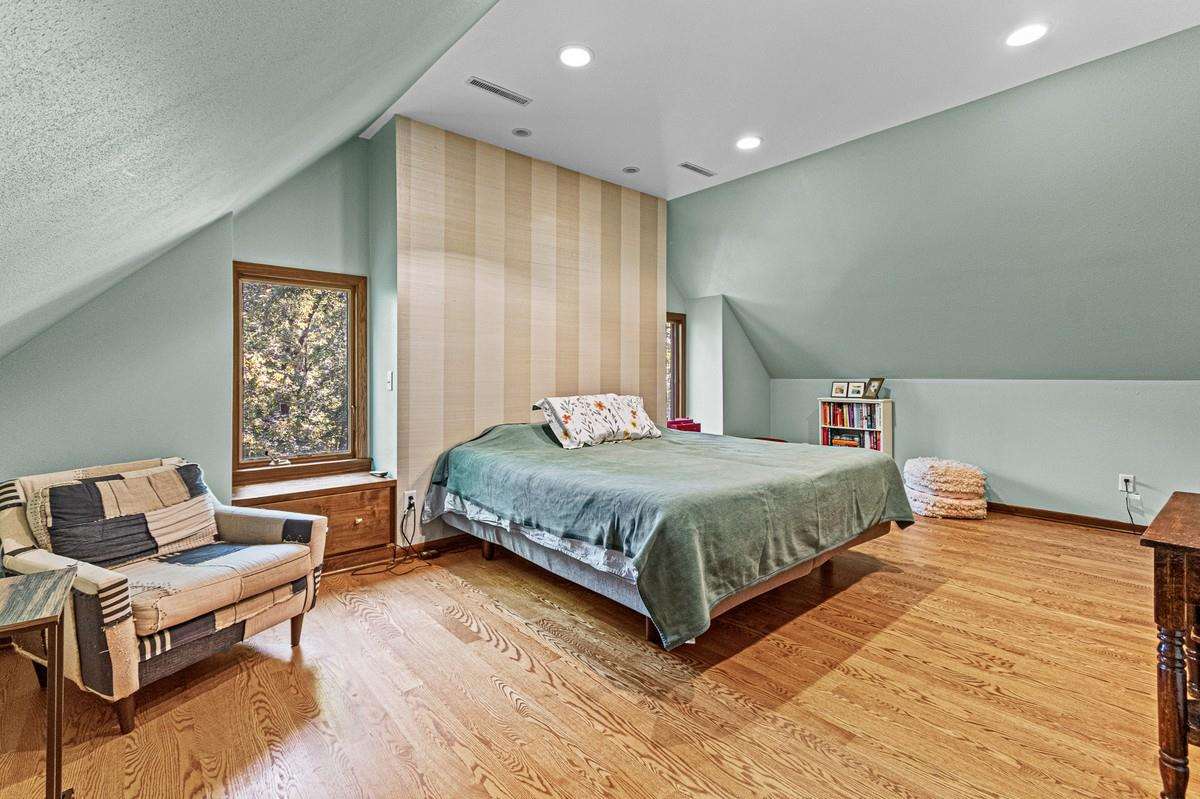 7 The Woods Iowa City IA 52240