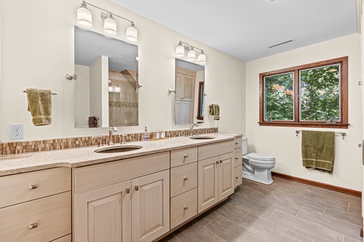 7 The Woods Iowa City IA 52240