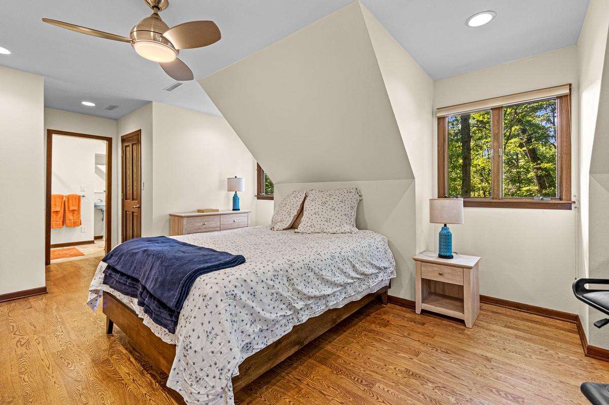 7 The Woods Iowa City IA 52240