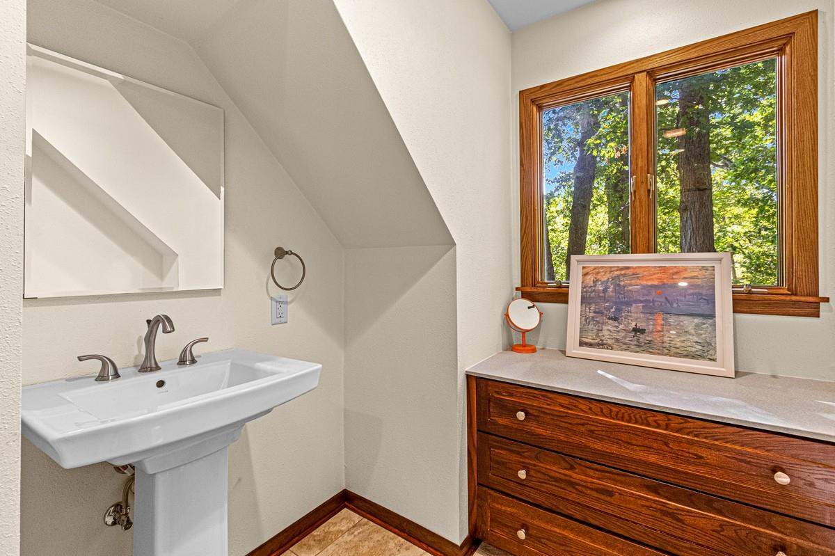 7 The Woods Iowa City IA 52240