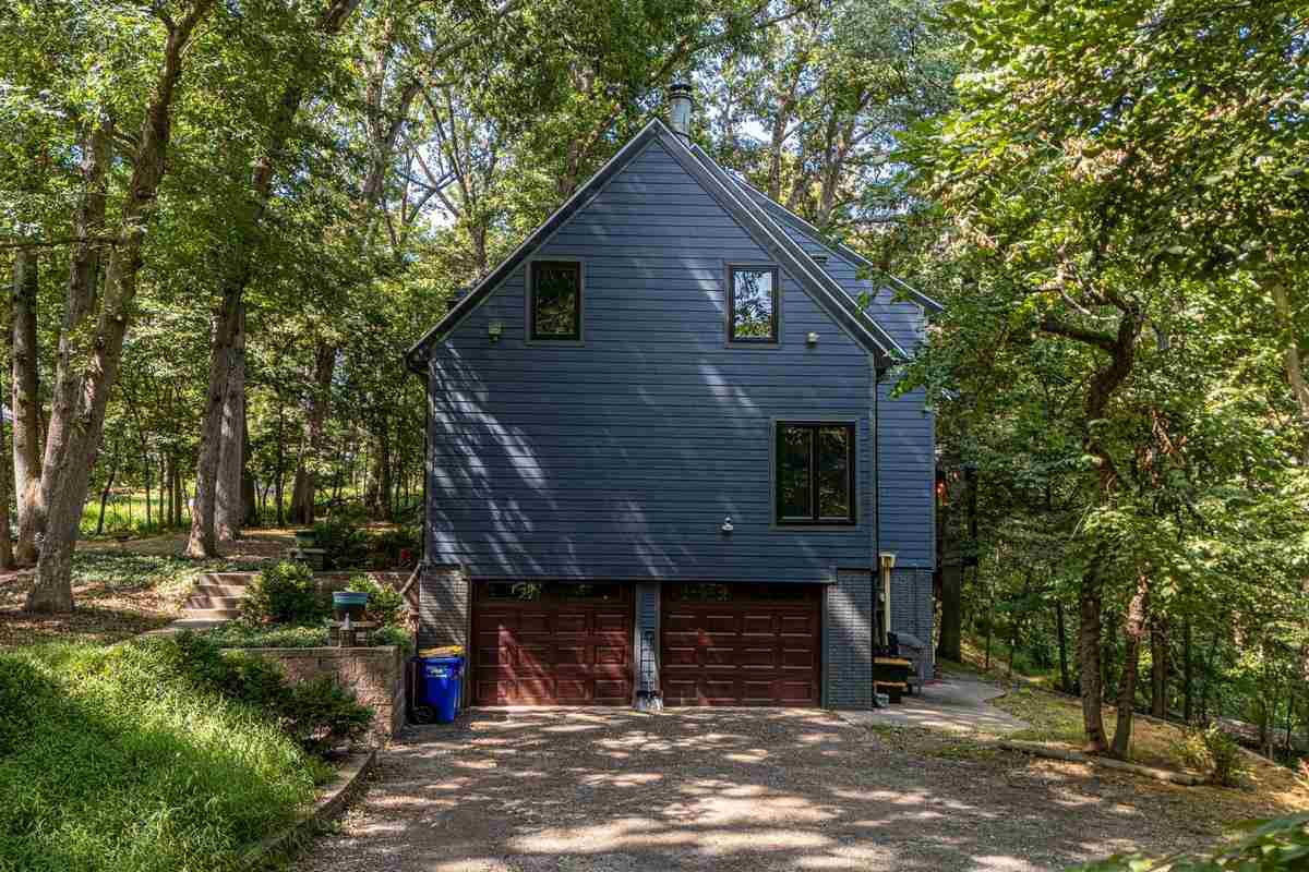 7 The Woods Iowa City IA 52240