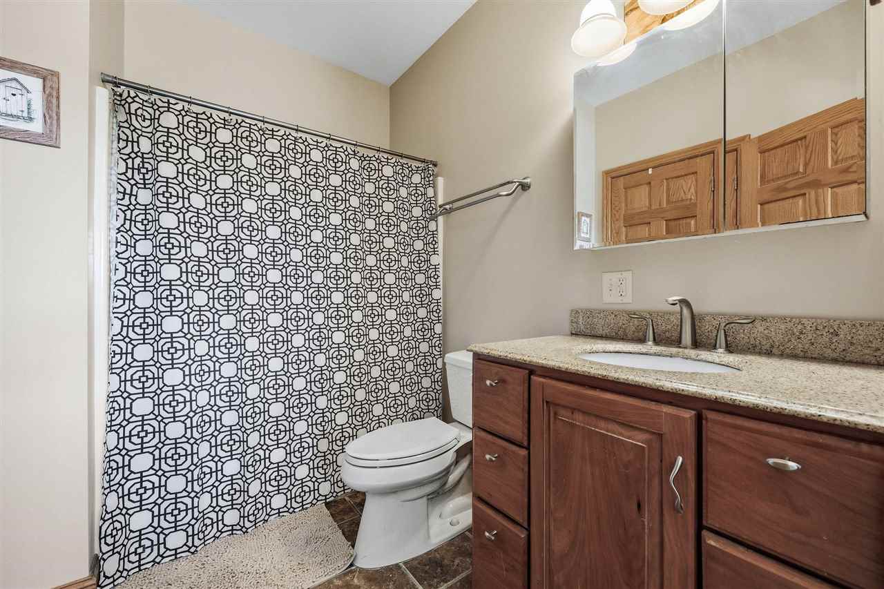 37754 390th Street Guttenberg IA 52052