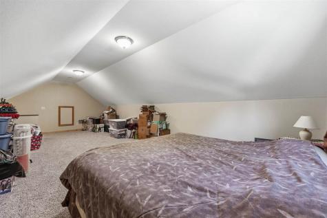 37754 390th Street Guttenberg IA 52052