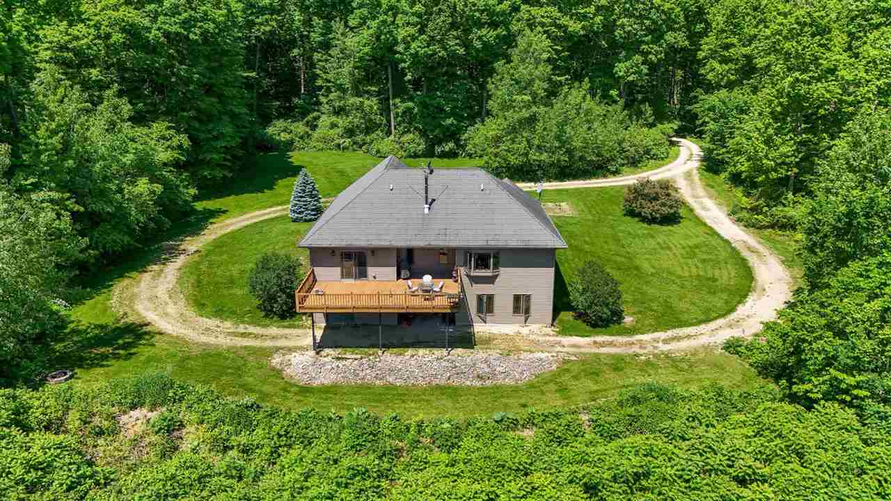 37754 390th Street Guttenberg IA 52052