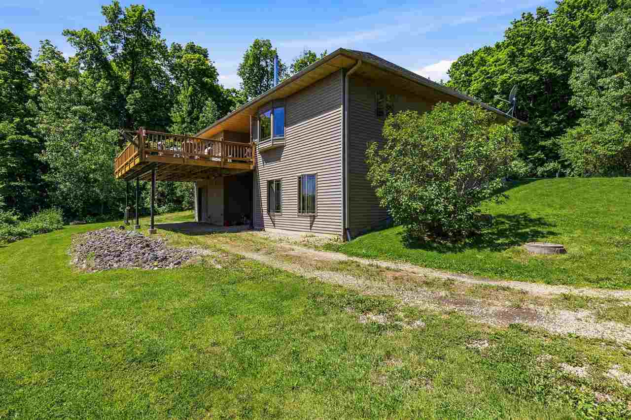 37754 390th Street Guttenberg IA 52052