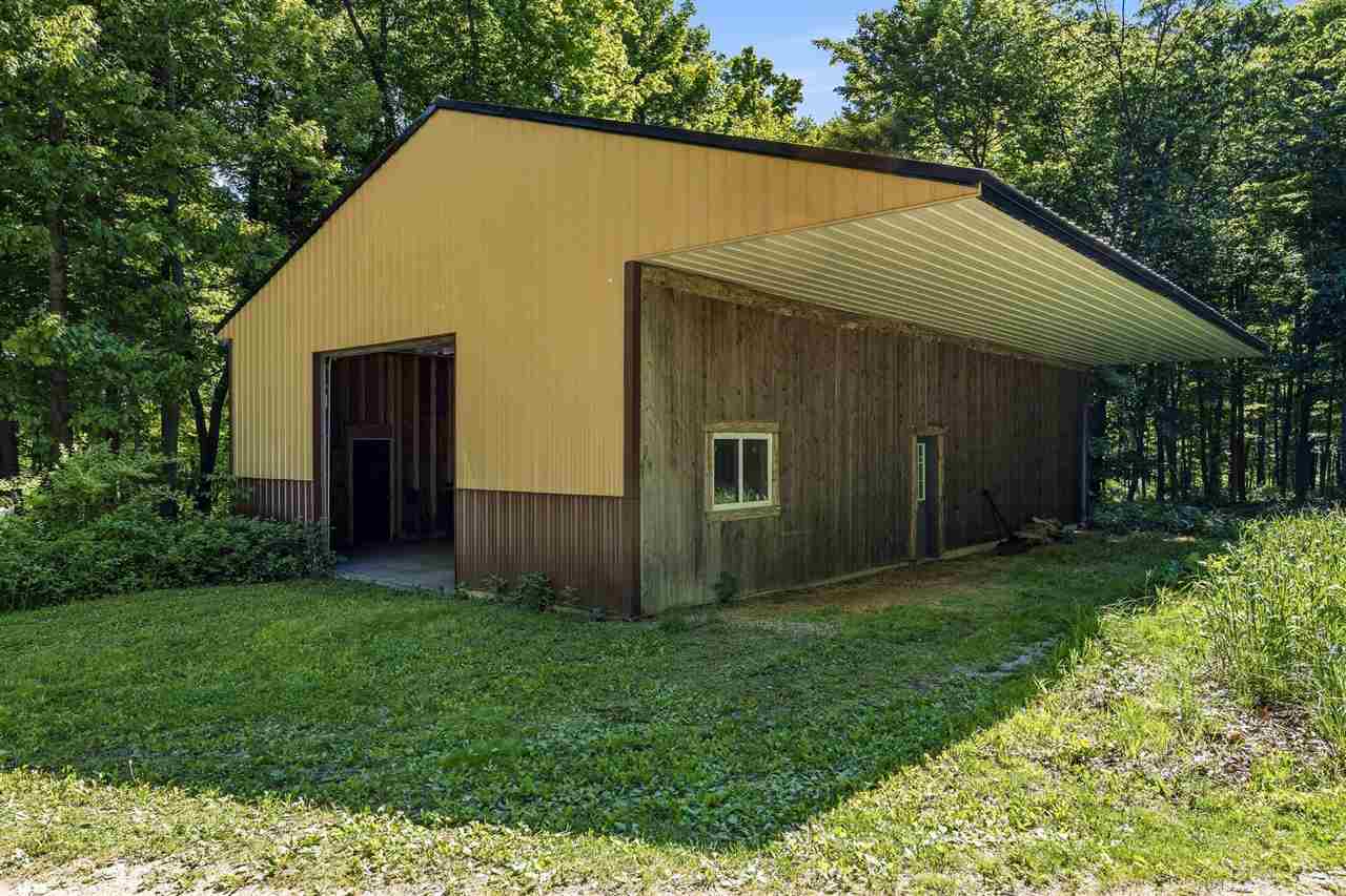 37754 390th Street Guttenberg IA 52052