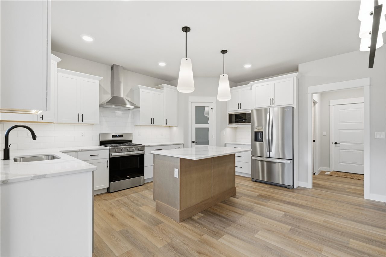 1311 E Gable Way Tiffin IA 52340