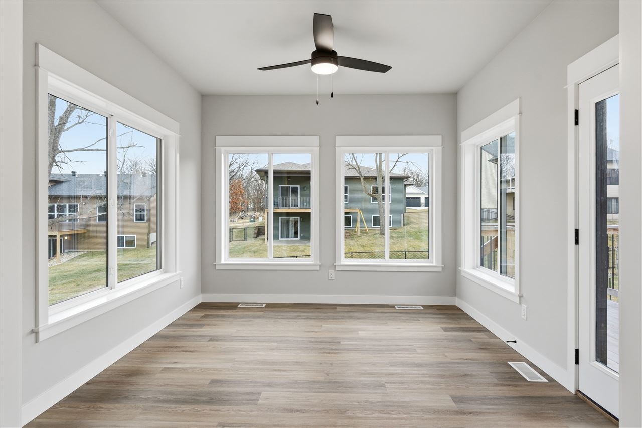 1311 E Gable Way Tiffin IA 52340