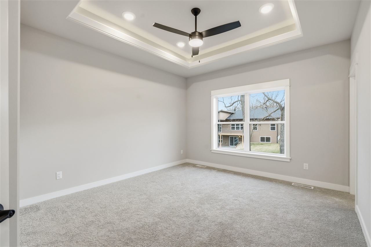 1311 E Gable Way Tiffin IA 52340