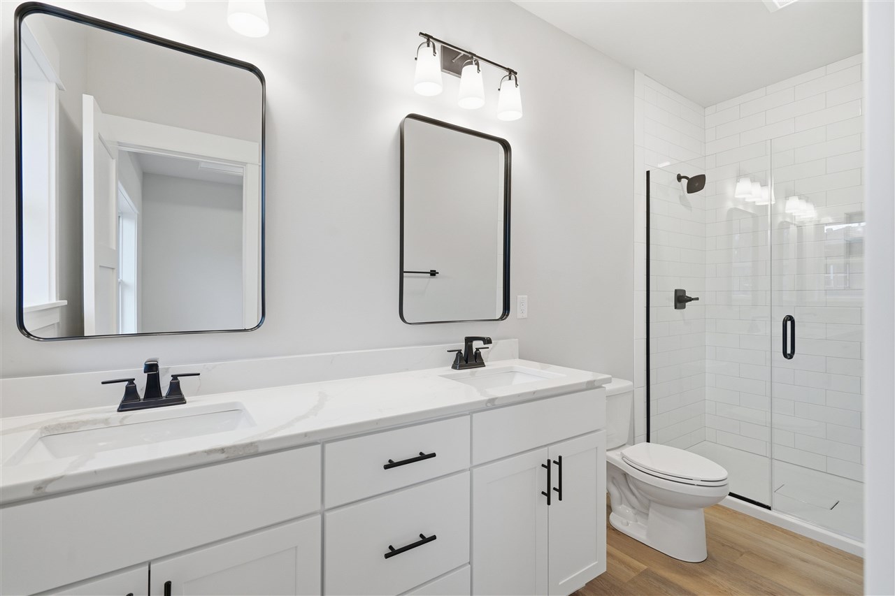 1311 E Gable Way Tiffin IA 52340