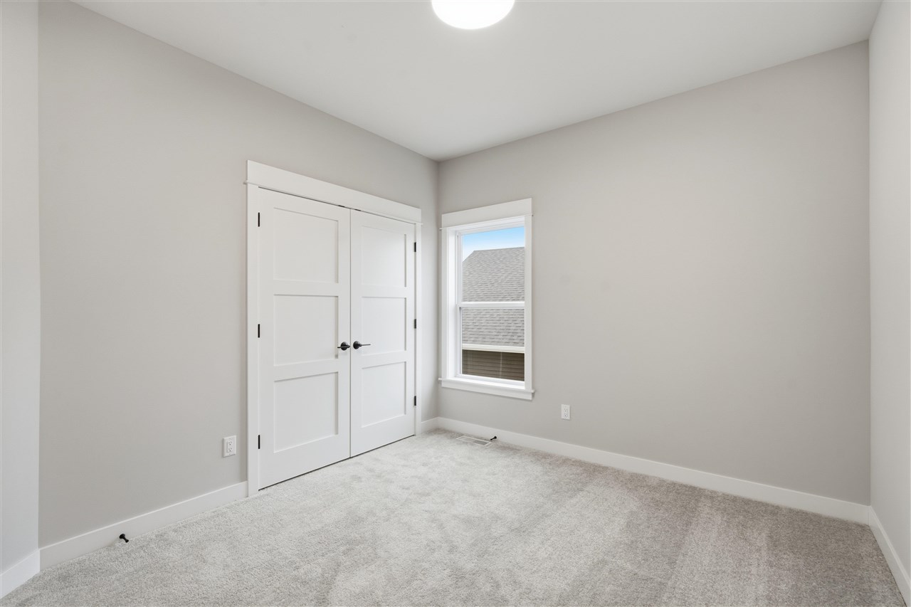 1311 E Gable Way Tiffin IA 52340