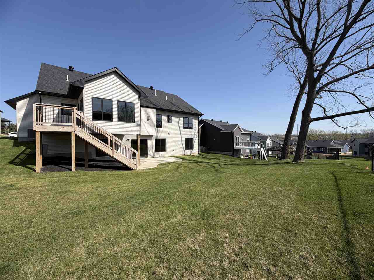1311 E Gable Way Tiffin IA 52340