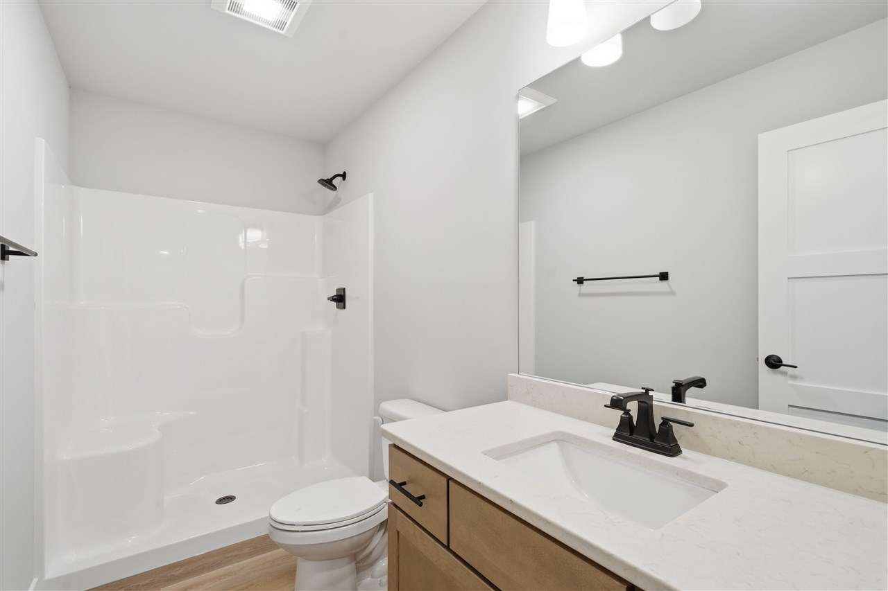 1311 E Gable Way Tiffin IA 52340