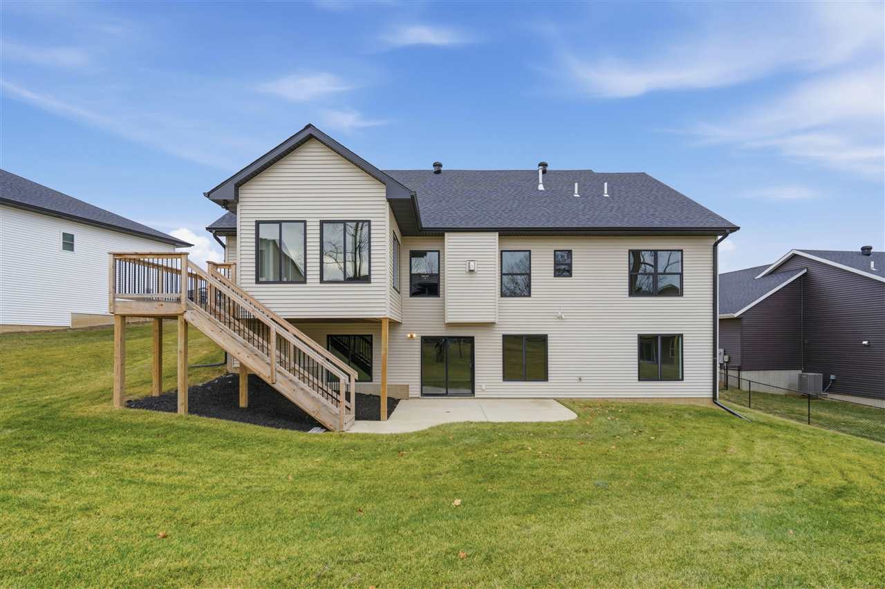 1311 E Gable Way Tiffin IA 52340