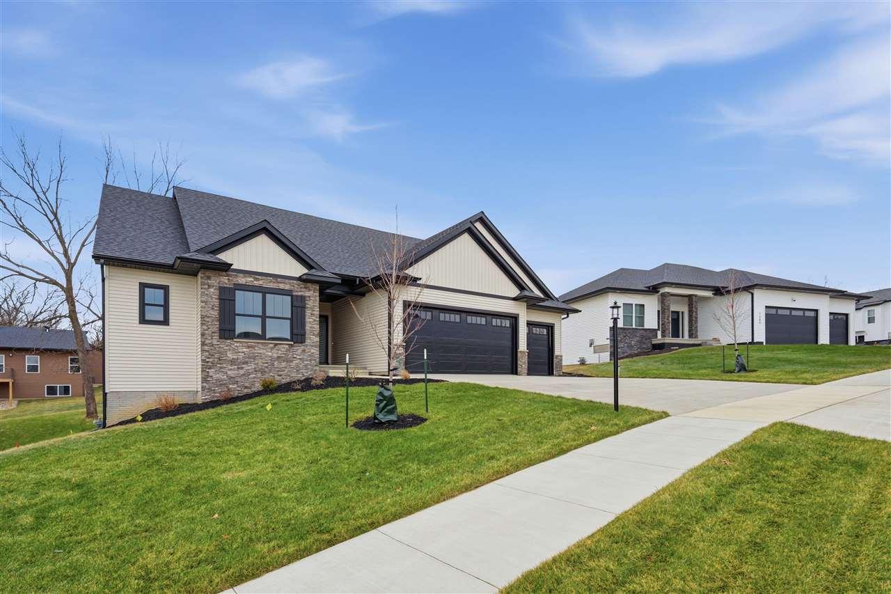 1311 E Gable Way Tiffin IA 52340