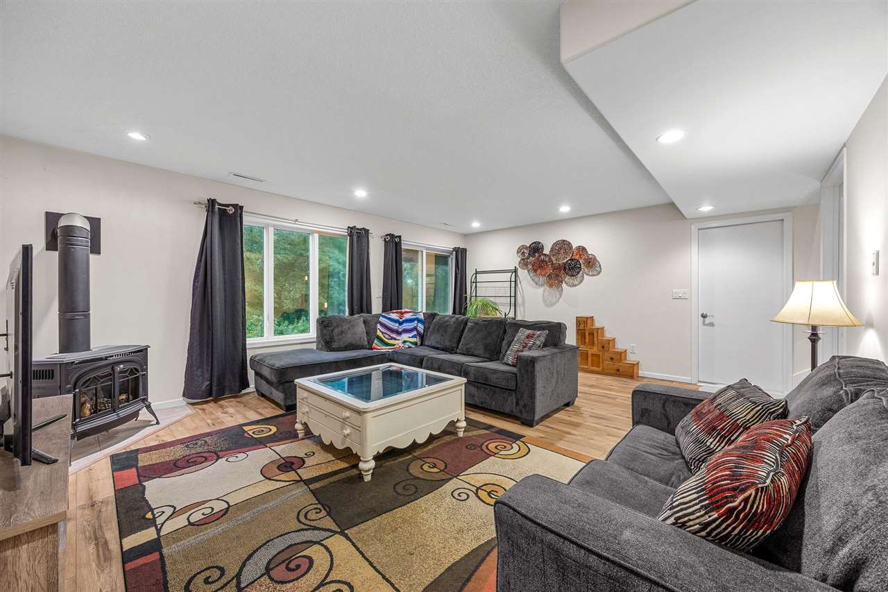 4020 Riverview Lane NE Iowa City IA 52240