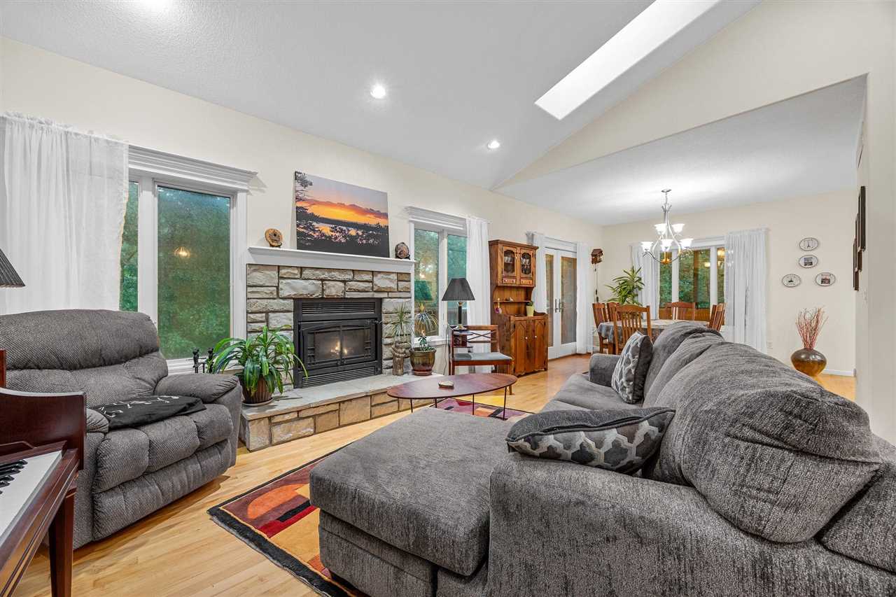 4020 Riverview Lane NE Iowa City IA 52240