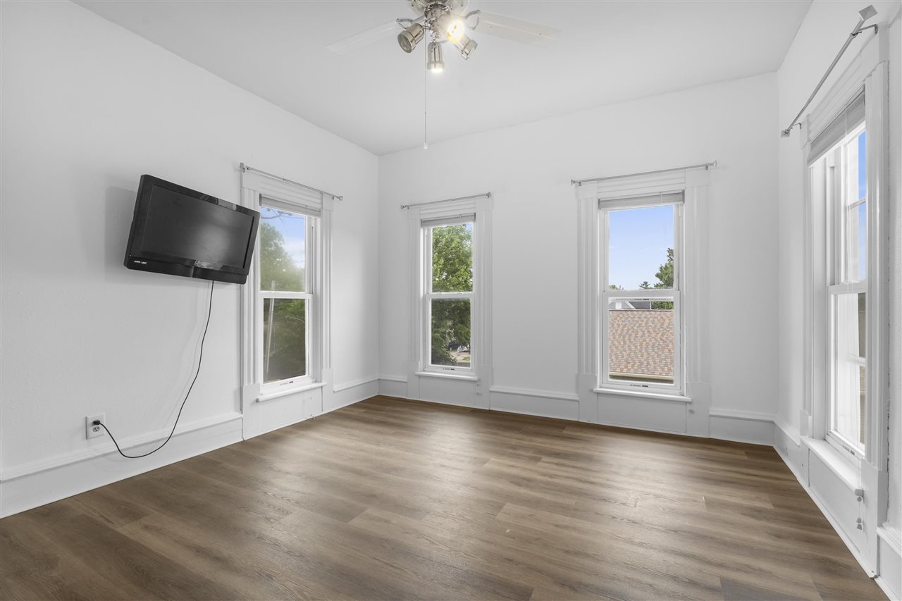 925 Reed Street Grinnell IA 50112