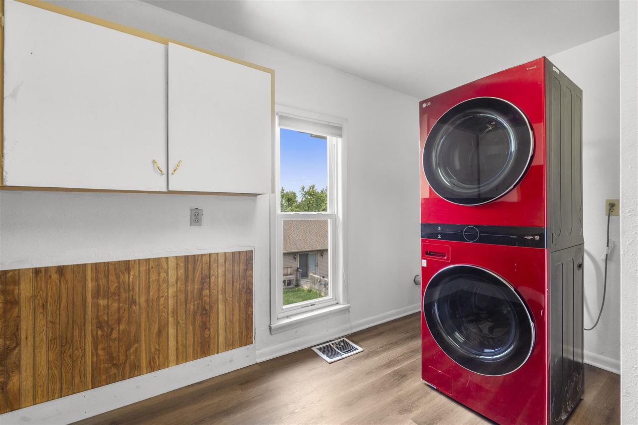 925 Reed Street Grinnell IA 50112