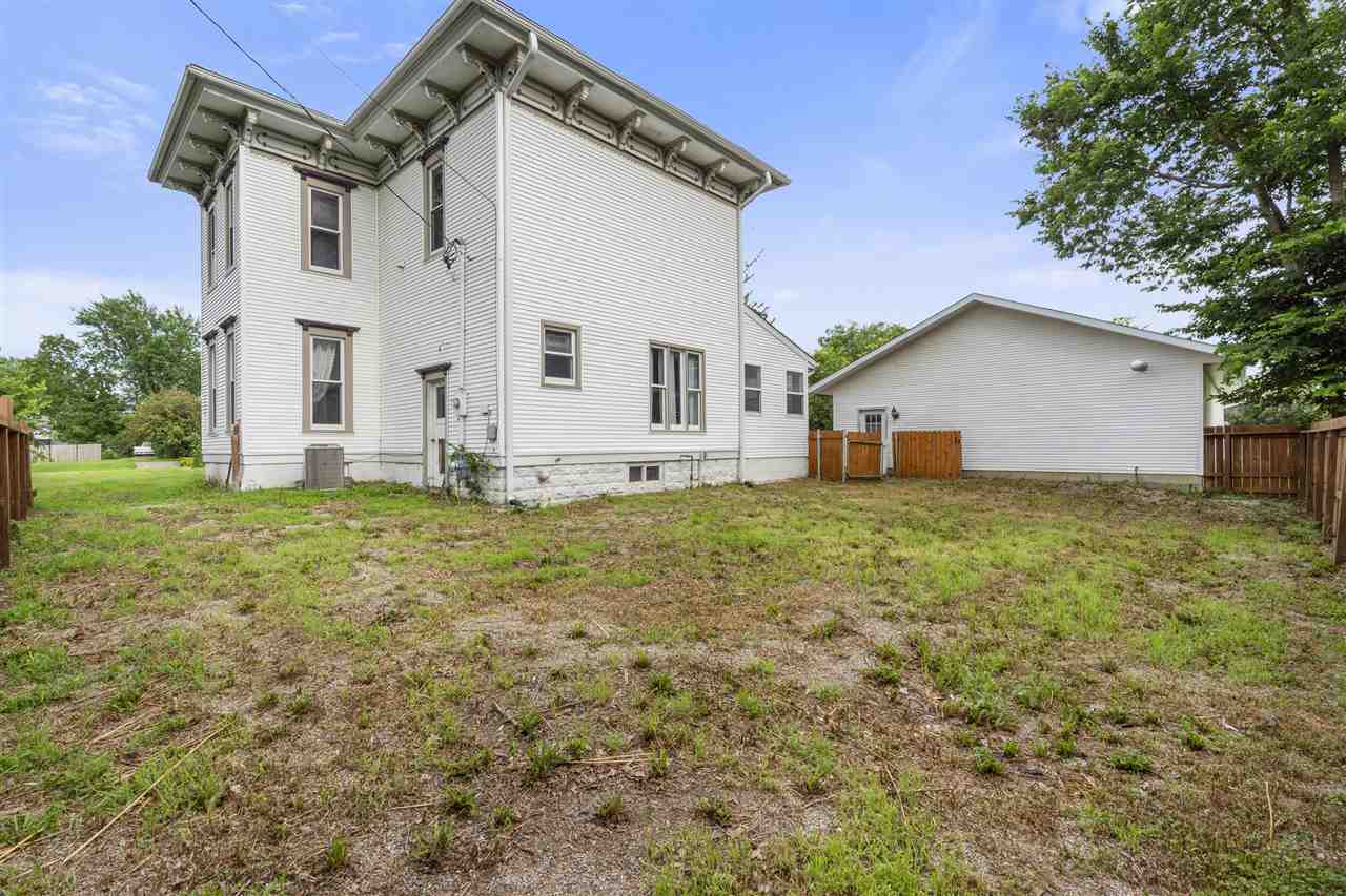 925 Reed Street Grinnell IA 50112