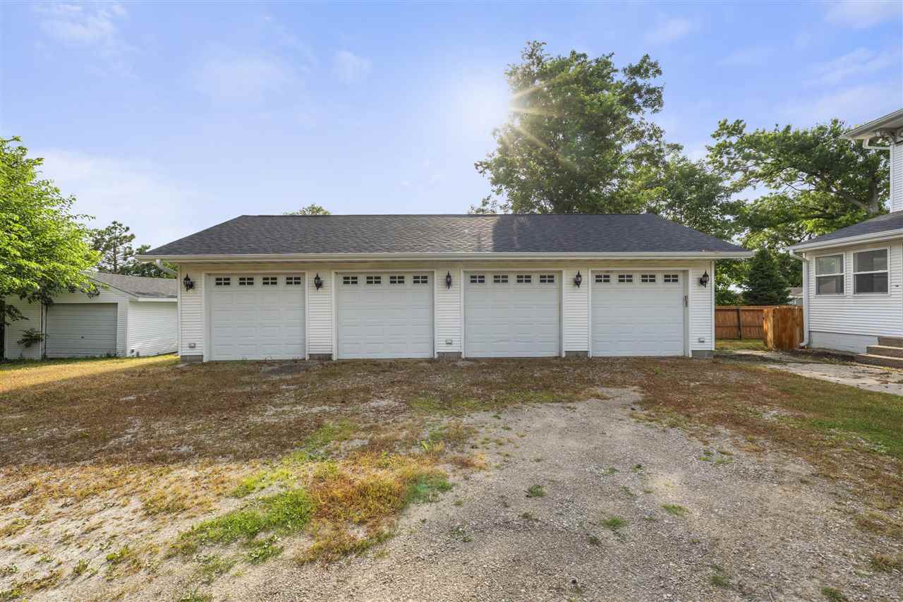 925 Reed Street Grinnell IA 50112