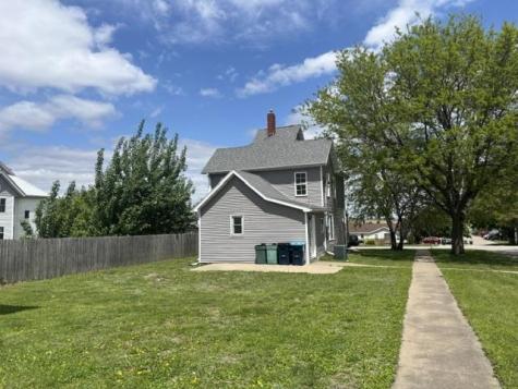 411 E Jayne Street Lone Tree IA 52755