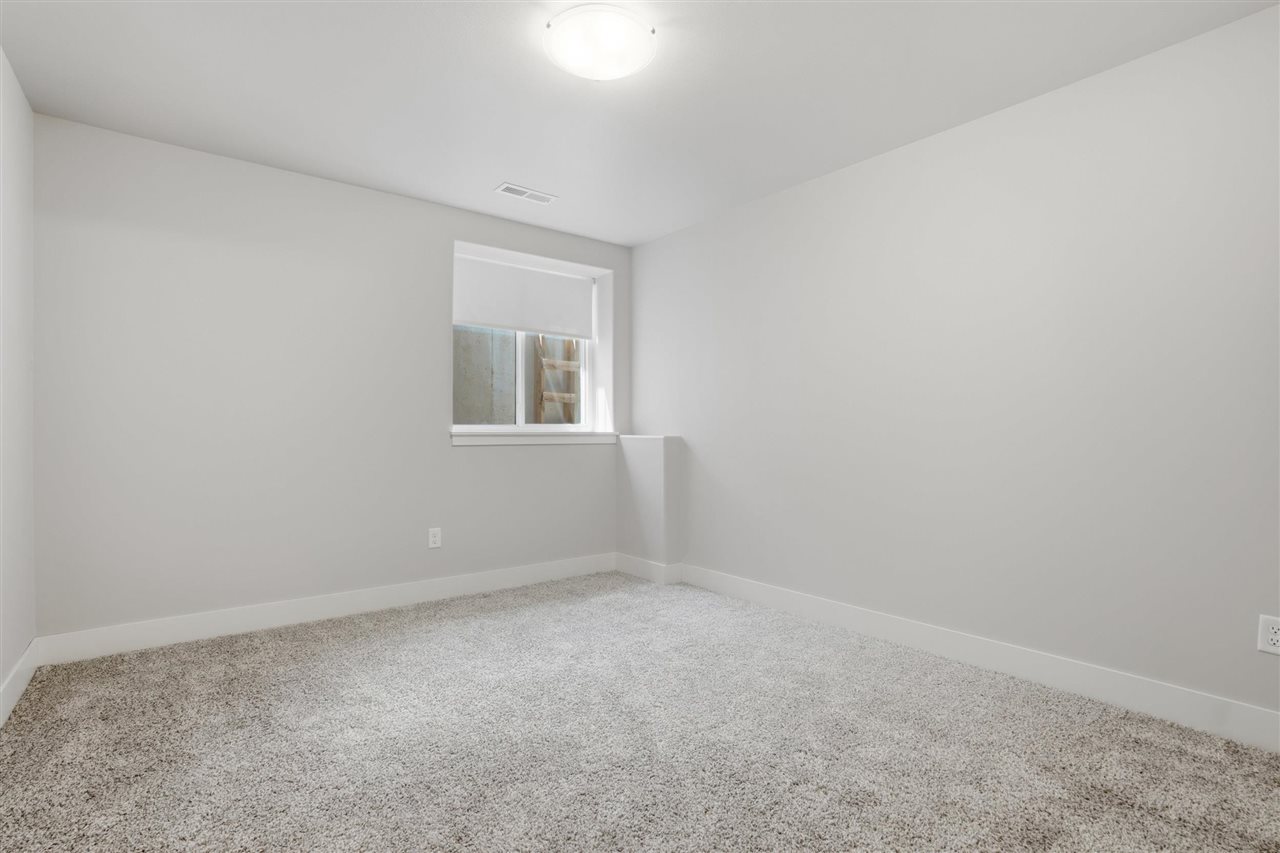 1127 Mary Lane North Liberty IA 52317