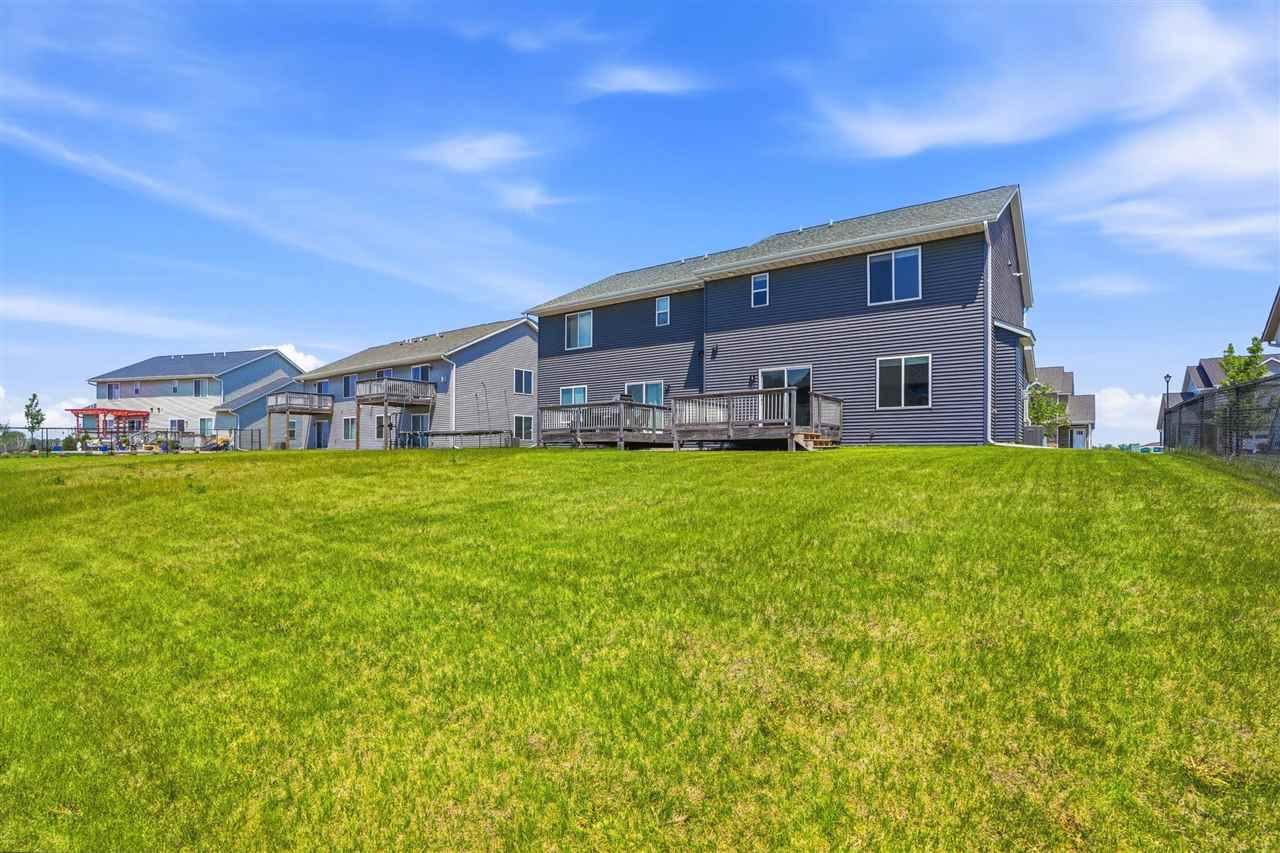 1127 Mary Lane North Liberty IA 52317