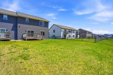1127 Mary Lane North Liberty IA 52317