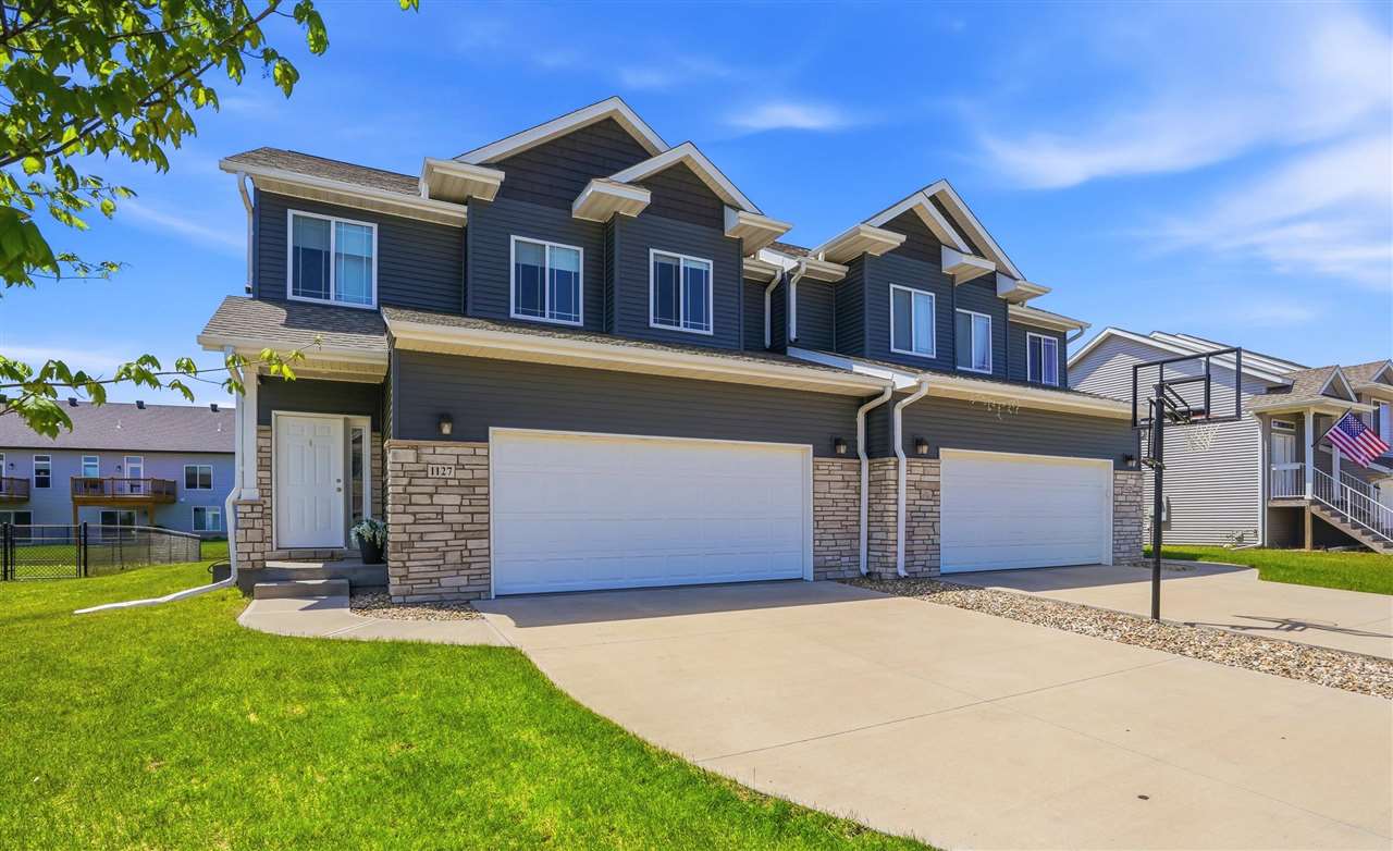 1127 Mary Lane North Liberty IA 52317