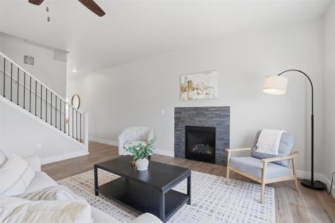 1127 Mary Lane North Liberty IA 52317
