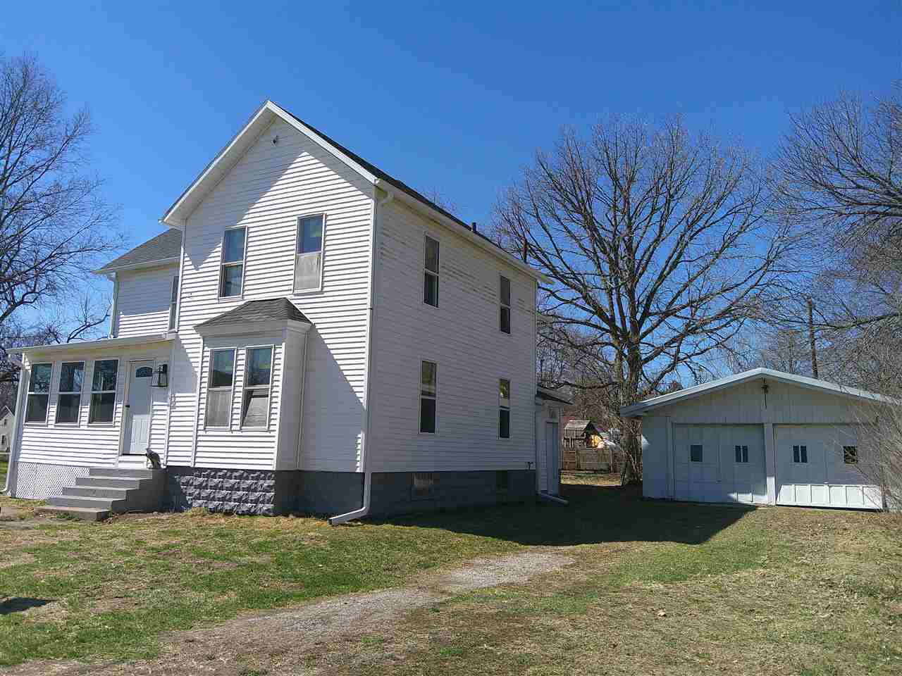 207 Short Street Nichols IA 52766