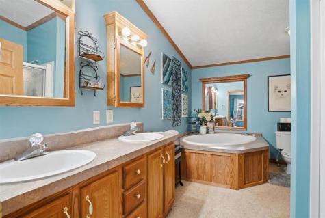 602 S Jackson Lisbon IA 52253