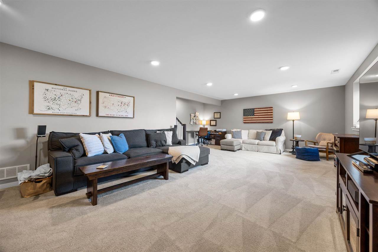 4942 Preston Lane Iowa City IA 52246