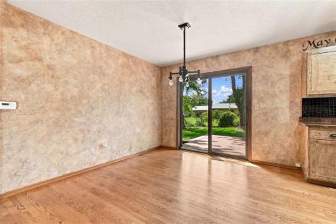 905 Paradise Drive Washington IA 52353