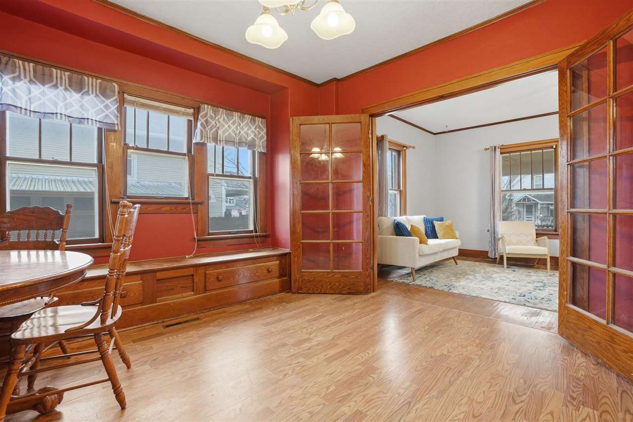 315 E Jackson Street Washington IA 52353