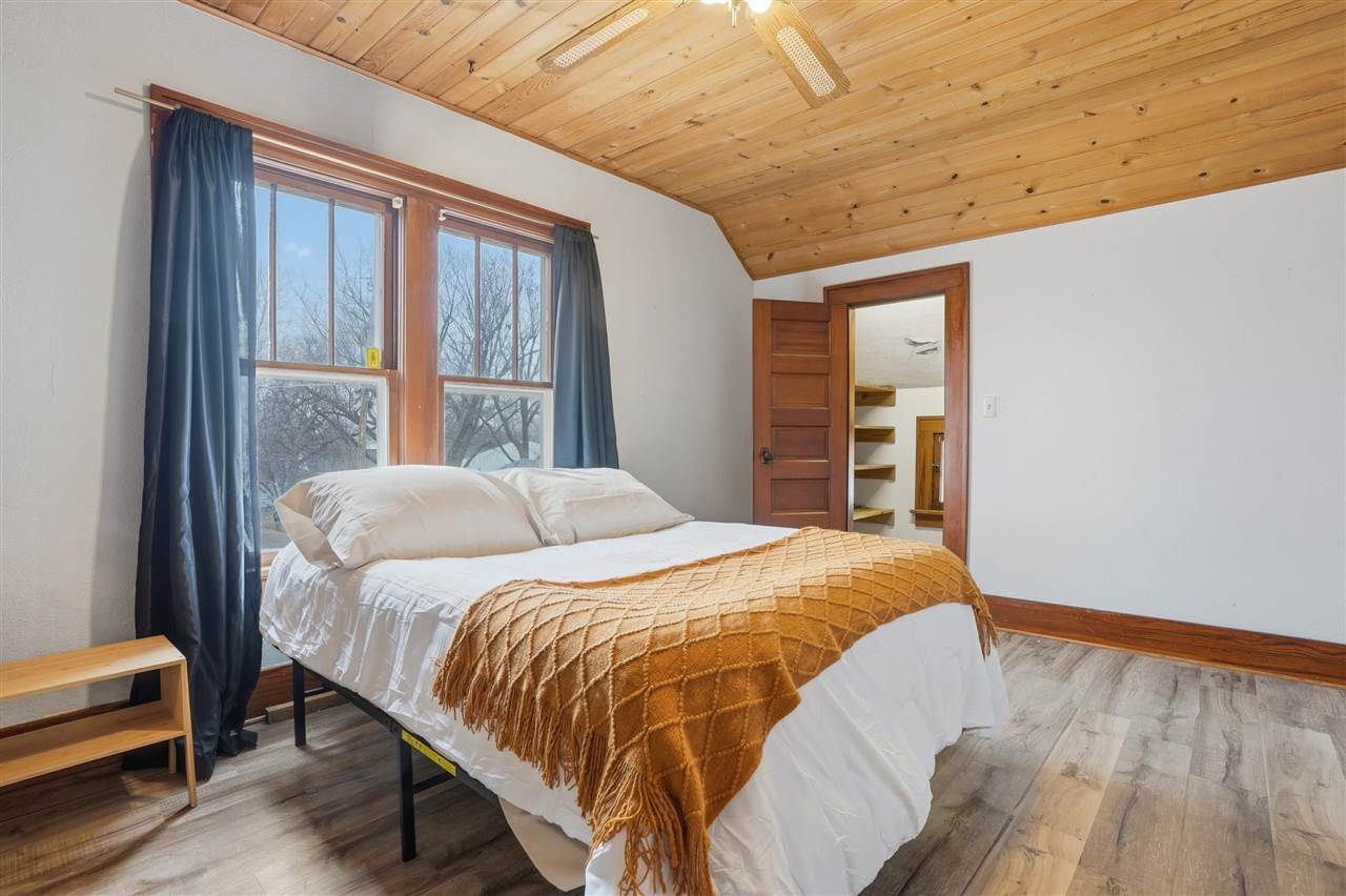 315 E Jackson Street Washington IA 52353