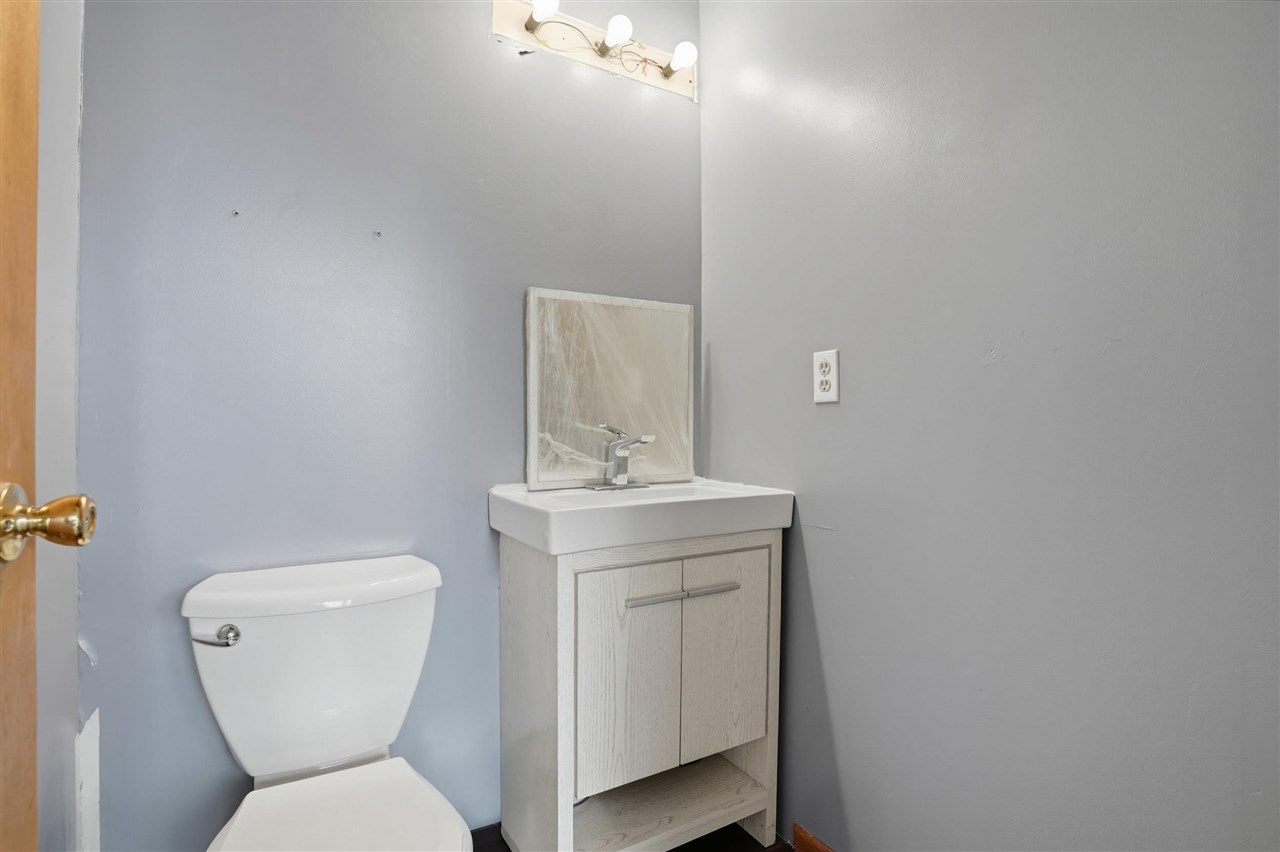 315 E Jackson Street Washington IA 52353