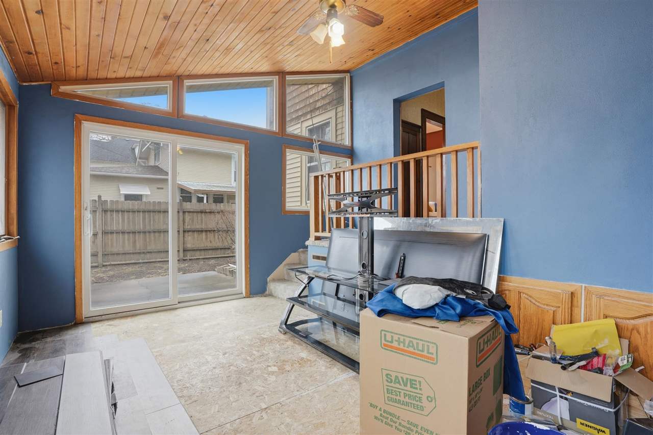 315 E Jackson Street Washington IA 52353