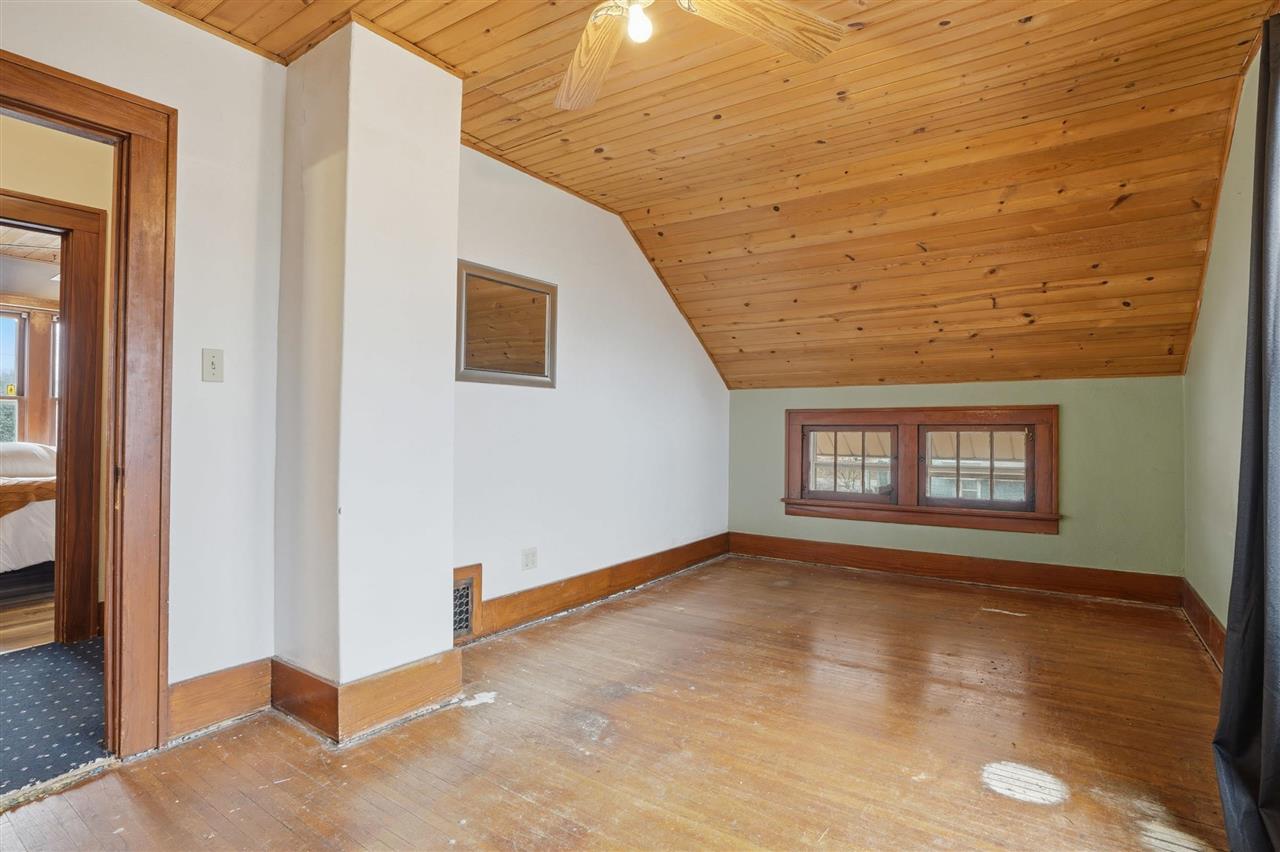 315 E Jackson Street Washington IA 52353