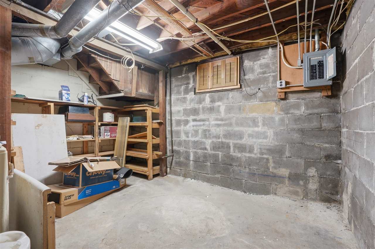 315 E Jackson Street Washington IA 52353
